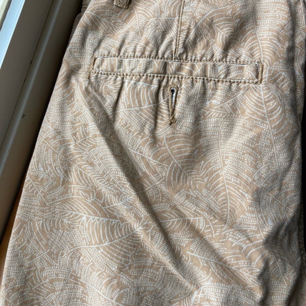 Shorts, brown, nice for summer time and swimming